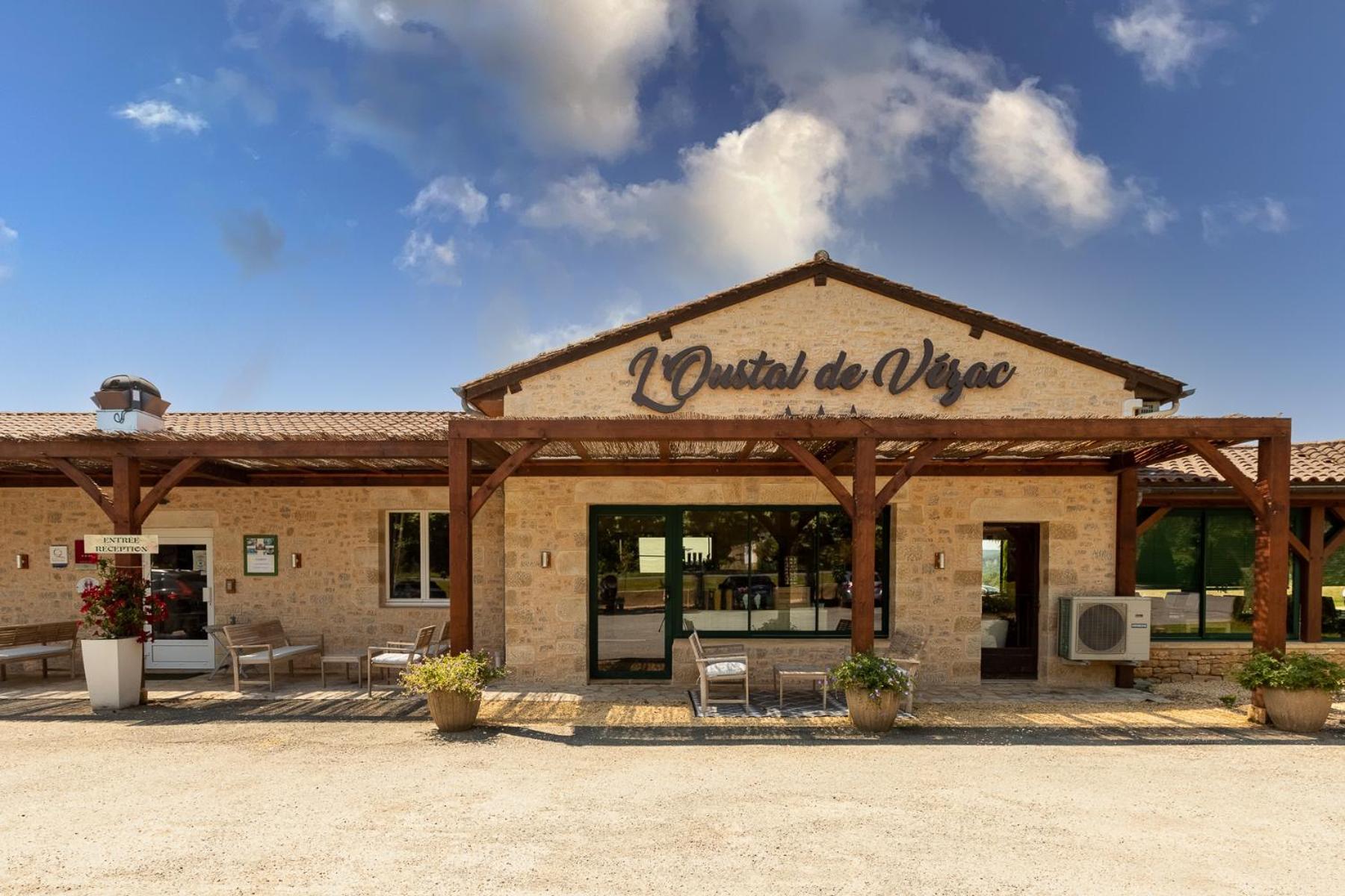 L'Oustal De Vezac Hotel Exterior photo